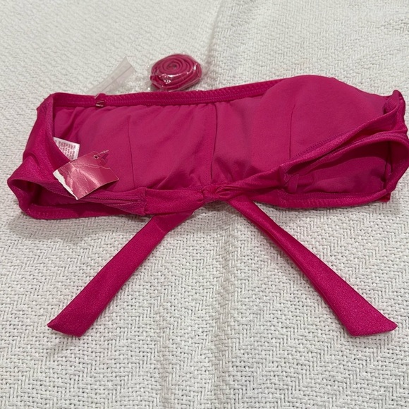 Xhilaration Women's Size Small Bikini Swim Top  Bright Pink New - Picture 3 of 3